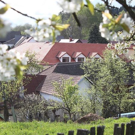 Vlasenice Penzion U Rudolfu מראה חיצוני תמונה